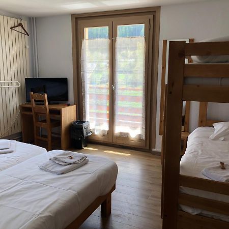 Fleur Des Neiges Hostel Chamonix Bagian luar foto