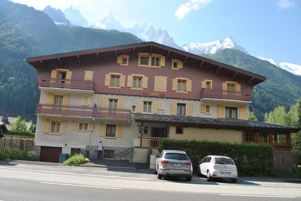 Fleur Des Neiges Hostel Chamonix Bagian luar foto