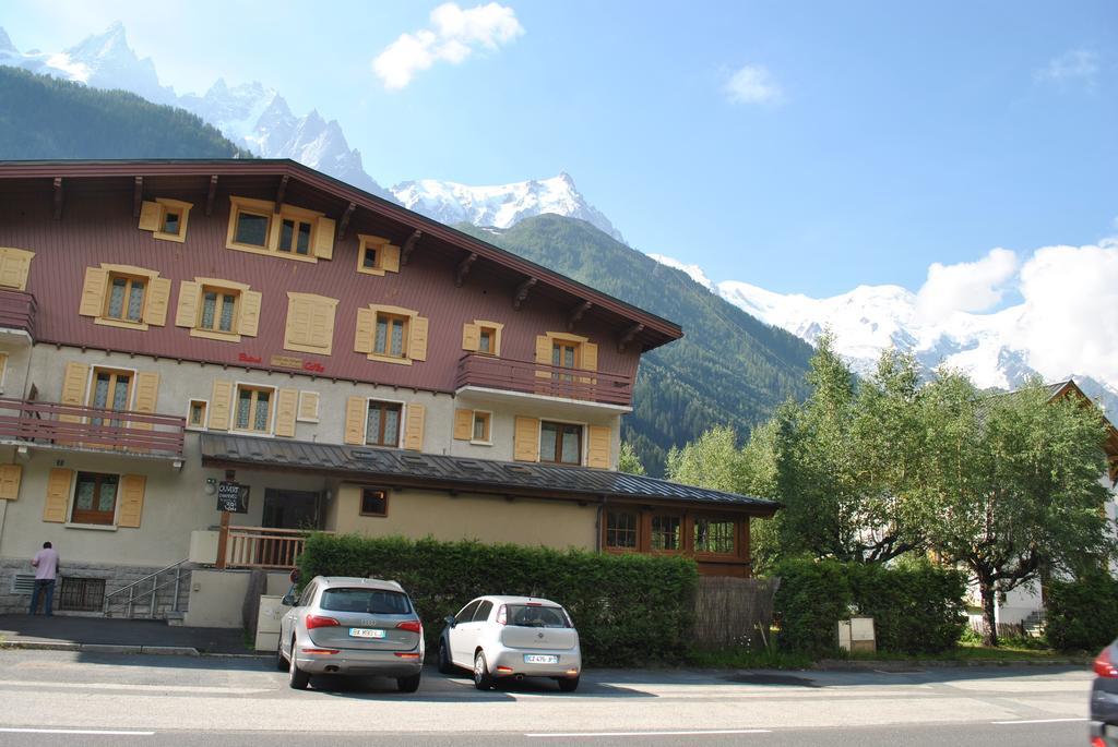 Fleur Des Neiges Hostel Chamonix Bagian luar foto