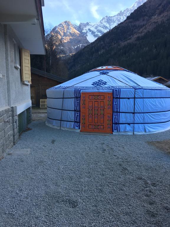 Fleur Des Neiges Hostel Chamonix Bagian luar foto