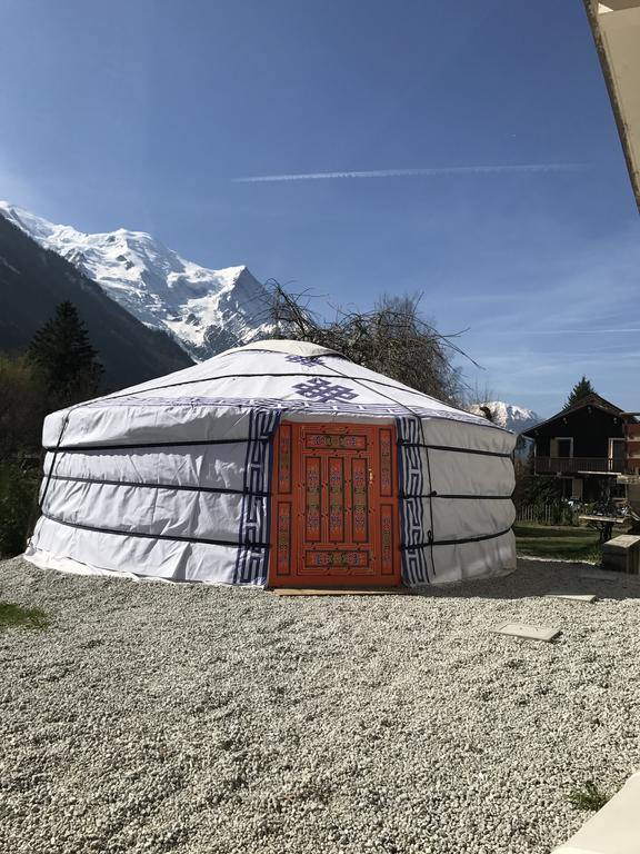 Fleur Des Neiges Hostel Chamonix Bagian luar foto