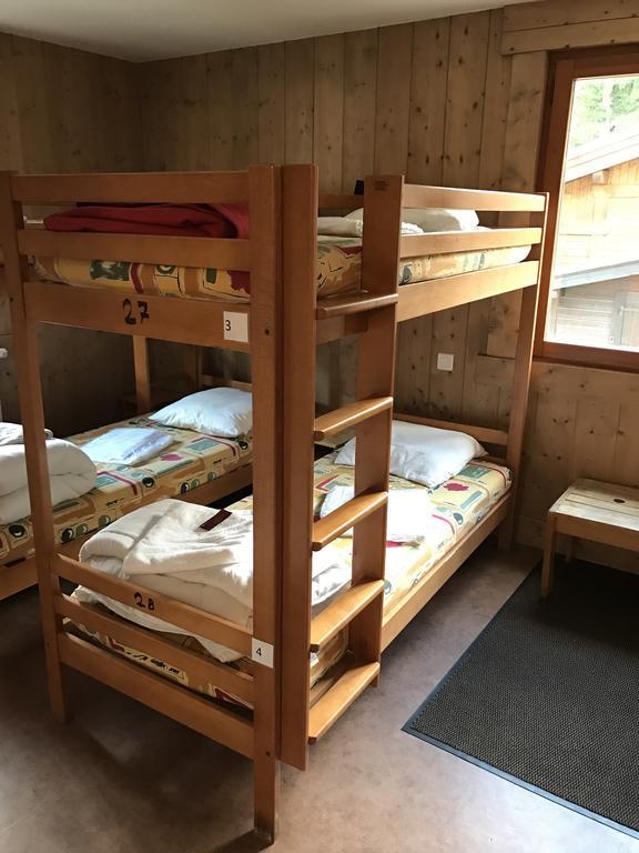 Fleur Des Neiges Hostel Chamonix Bagian luar foto